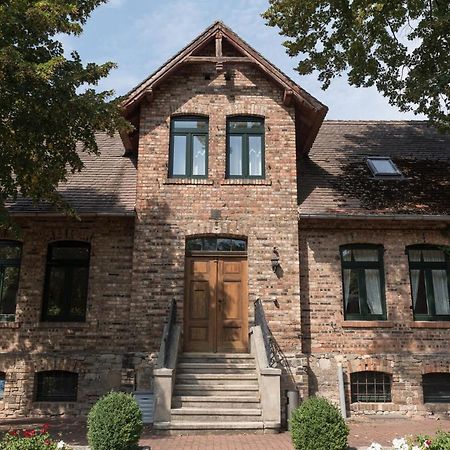 Hotel Schloss Teutschenthal Exterior photo